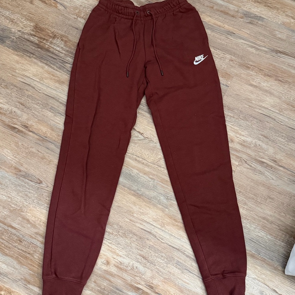 Burgundy Nike Sweatpants Small